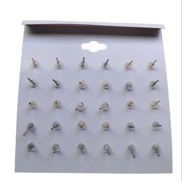 NWT Stud earrings, flowers, hearts, faux pearls, hoops, faux diamond - Picture 2 of 2